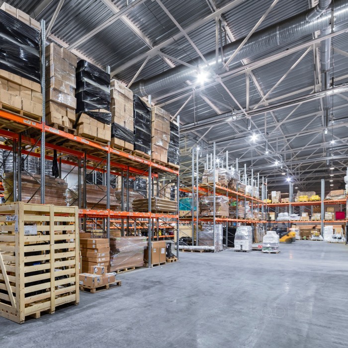 High Bay LED RIO PRO 150W 4000K IP66 Kobi Pro" en français se traduit par : "LED High Bay RIO PRO 150W 4000K IP66 Kobi Pro
