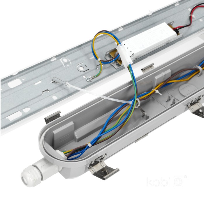 Luminaire étanche LED NEXFORCE N2 36W 4000K Kobi Pro