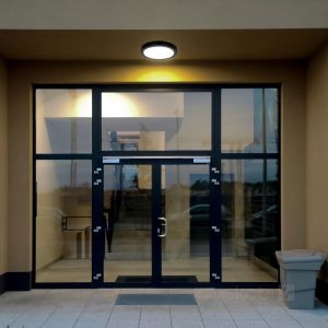 Plafonnier avec détecteur de mouvement LED NAIROS G2 24W 3CCT LX IP65 noir Kobi Premium