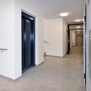 Plafonnier avec détecteur de mouvement LED NAIROS G2 36W 3CCT LX IP65 blanc Kobi Premium