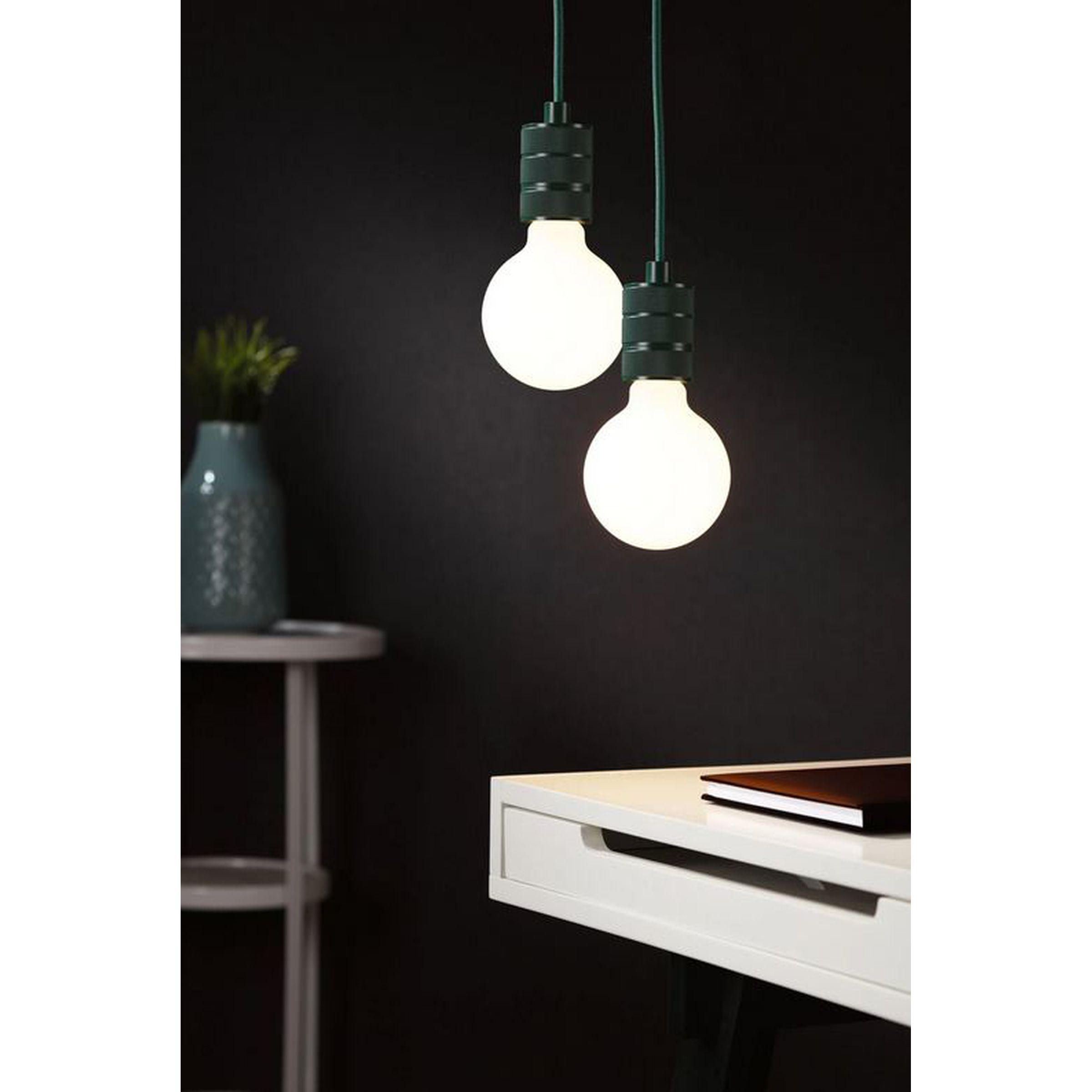Suspension sans abat-jour Neordic TILLA E27 - vert foncé